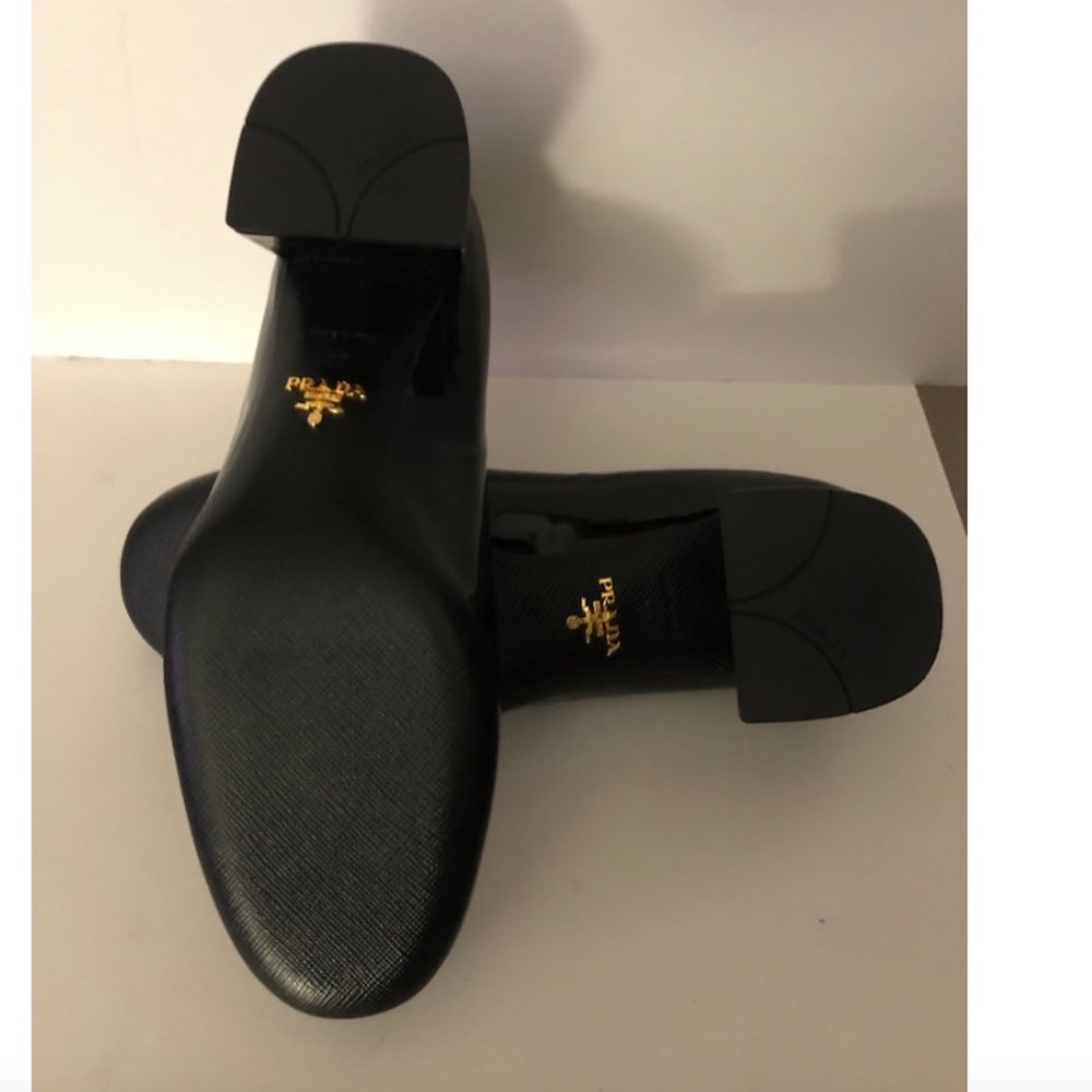 Prada  Black Patent Leather Heeled Pumps Shoes - Picture 7 of 15